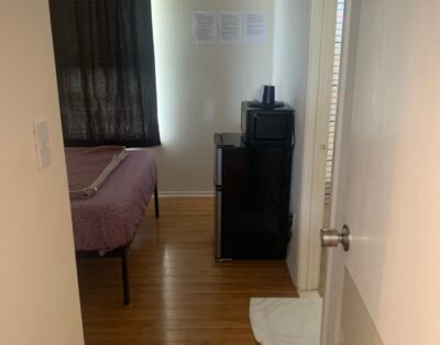 Room with attached bath Mainland @Bandera